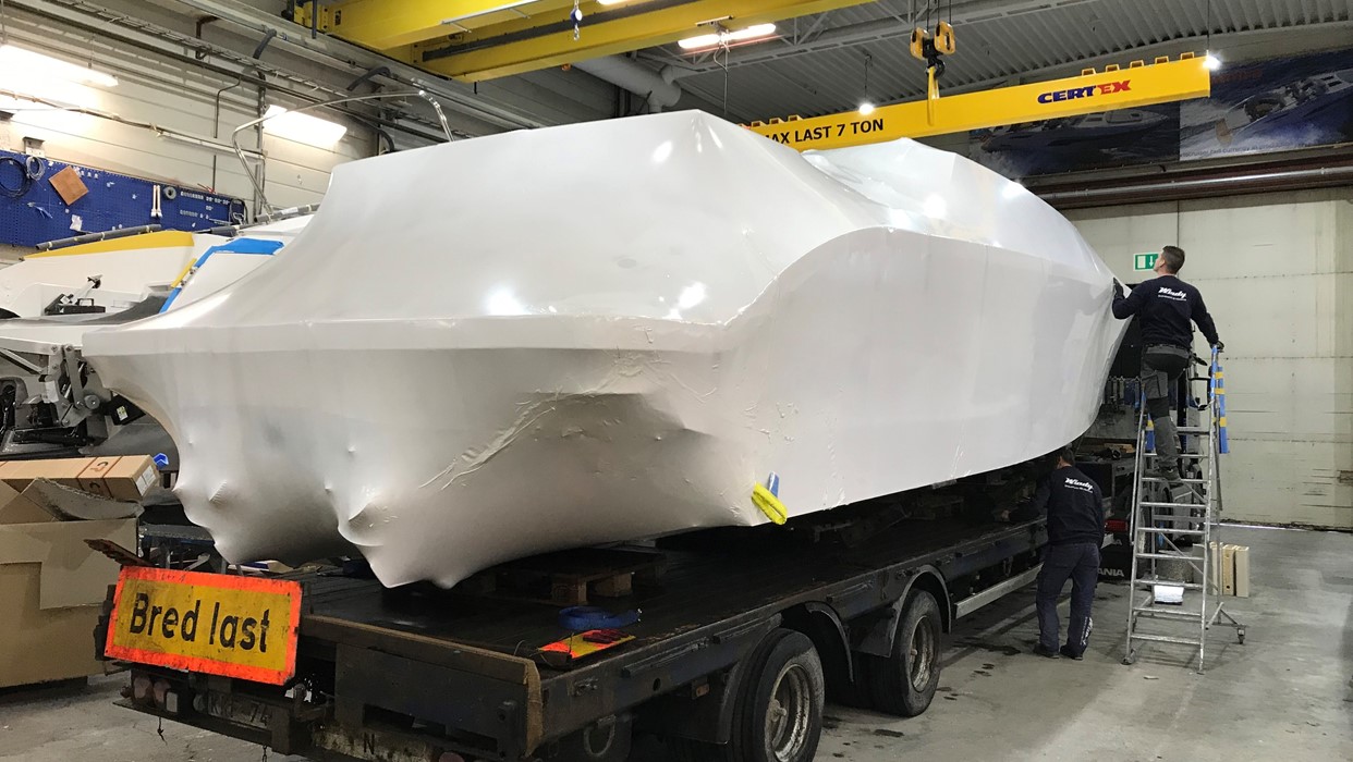 Windy Yacht Projects deliver another 12.5 metre luxury custom limo tender